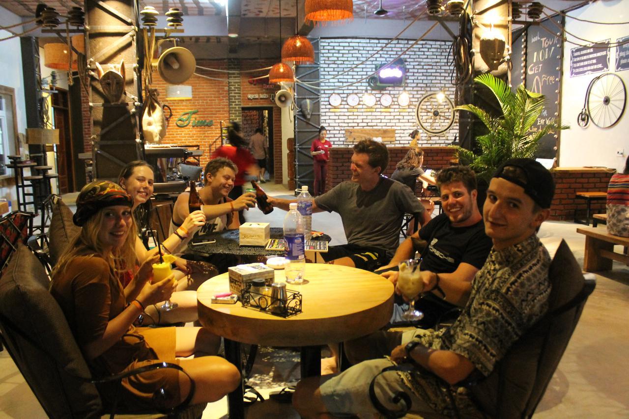 Phong Nha Gecko Hostel Dong Hoi Esterno foto